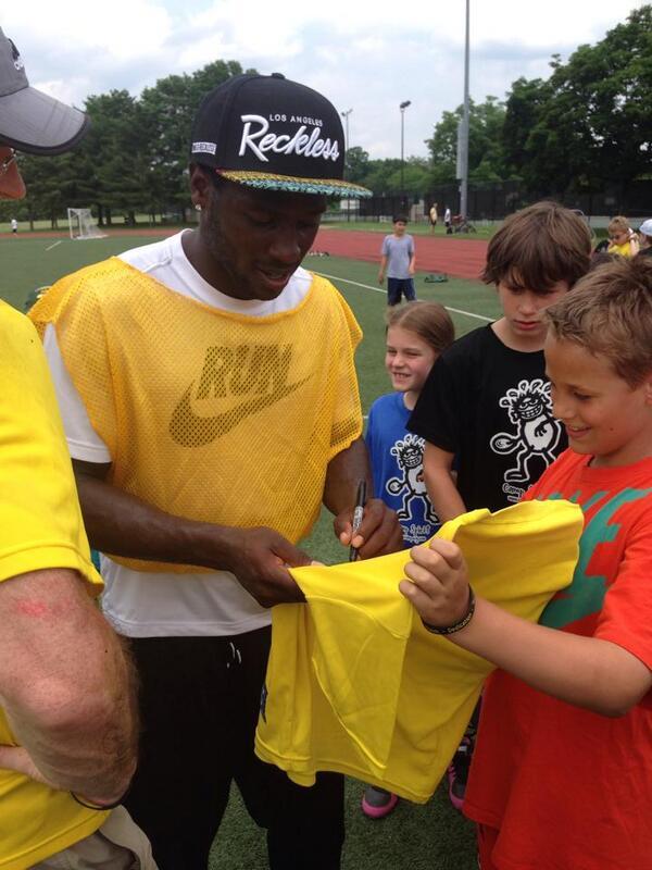 Antonio Brown of the Pittsburgh Steelers with campers at Camp Spirit of the Game in 2014.